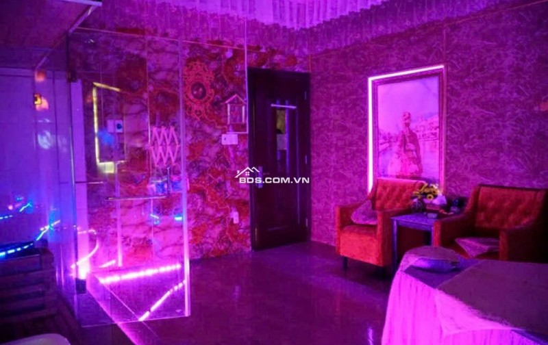 CHO THUÊ NHÀ MTKD SẦM UẤT TRƯỜNG SA, Q. PHÚ NHUẬN DTSD 400M2 CHỈ 70TR/TH. LH:0918045839, 0902584679.